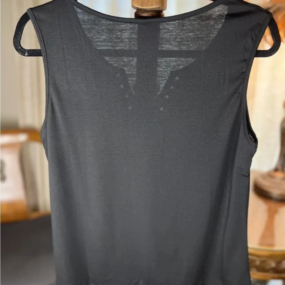 Med (6)Smooth As Tennessee Whiskey Sweet As Strawberry Wine Shirt V Neck S - Picture 3 of 3